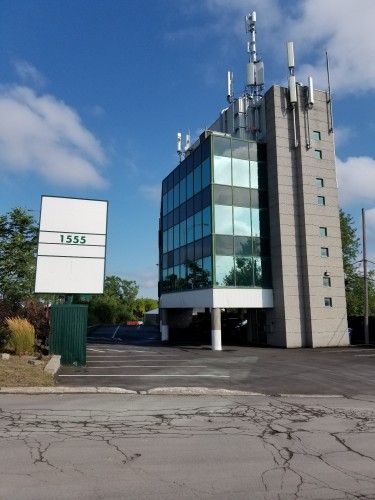 1555 Boul Des Laurentides — photo 3