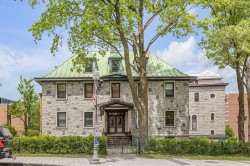 102-550 Grande Allée E.  Québec (La Cité-Limoilou), QC G1R 2J9