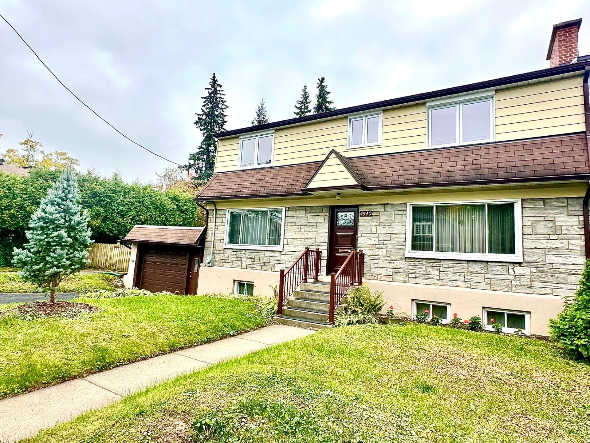 4540 Av Coronation — photo 1
