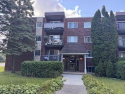 25-1390 Boul. Rome  Brossard, QC J4W 1M9