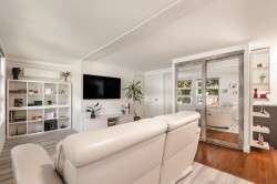 Salon - 