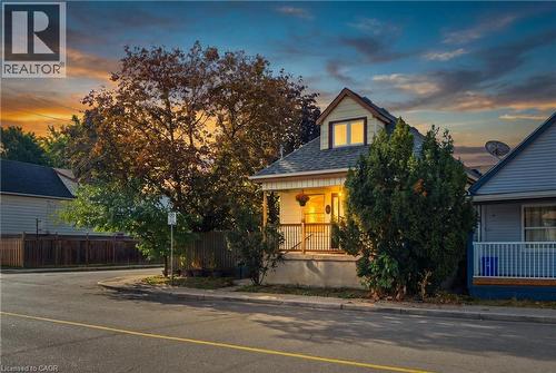 264 Britannia Avenue, Hamilton, ON 