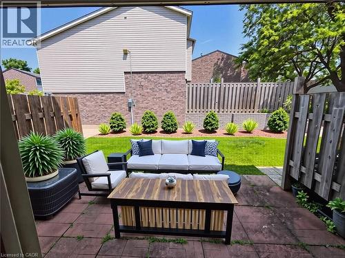 222 HARVARD Place Unit# G , Waterloo, Ontario N2J 4G2 4