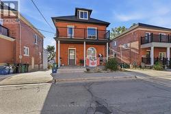 LOWER - 17 EBY STREET S Kitchener, ON N2G 3K6