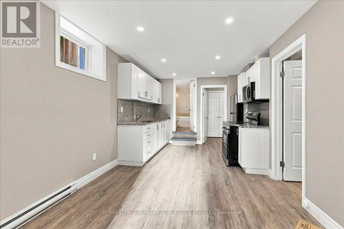 LOWER - 17 EBY STREET S , Kitchener, Ontario N2G 3K6 4