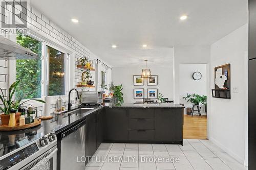 2226 Saunderson Drive, Ottawa, ON 