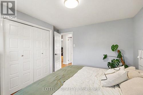 2226 Saunderson Drive, Ottawa, ON 