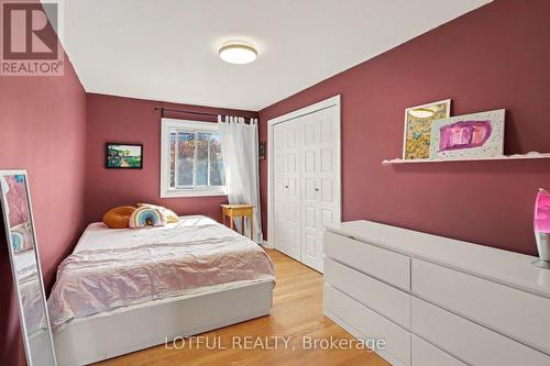 2226 Saunderson Drive, Ottawa, ON 