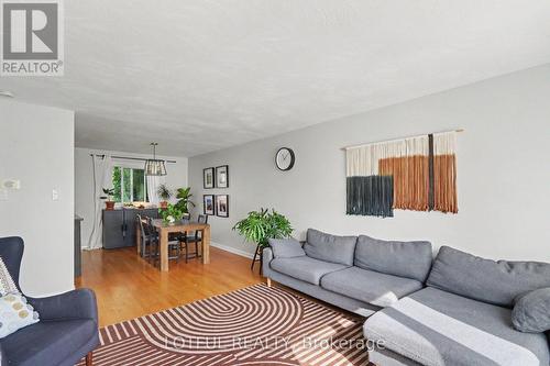 2226 Saunderson Drive, Ottawa, ON 