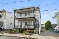 181  - 183 Rue Larocque  Saint-Jean-Sur-Richelieu, QC J3B 5J2
