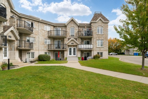 2-48 Rue Marie-Victorin  Saint-Eustache, QC J7P 0A1