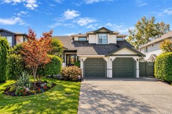 4122 Hatfield Rd Saanich, BC V8Z 7H4