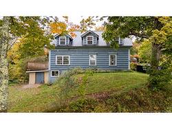 31 Old Great RD Hopewell Cape, NB E4H 3H4
