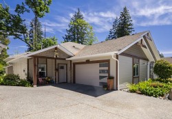 4128 Emerald Woods Pl Nanaimo, BC V9T 5P8