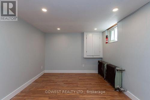 2 - 480 JANE STREET , Toronto, Ontario M6S 4A2 5