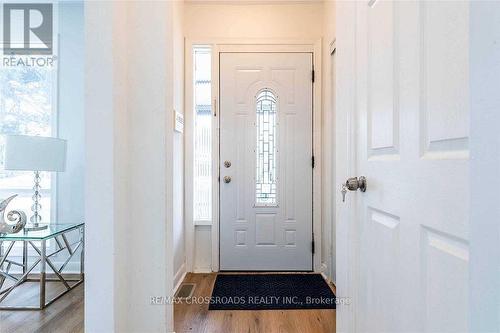 6 LARKHALL AVENUE , Toronto, Ontario M1J 1V1 2