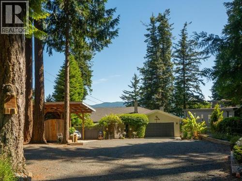 9081 Stager Road, Powell River, BC 