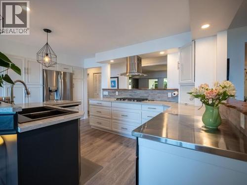 9081 Stager Road, Powell River, BC 