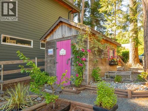 9081 Stager Road, Powell River, BC 