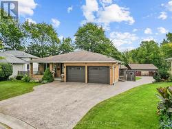 43 LYNNGATE GROVE  London South (South M), ON N6K 3S7