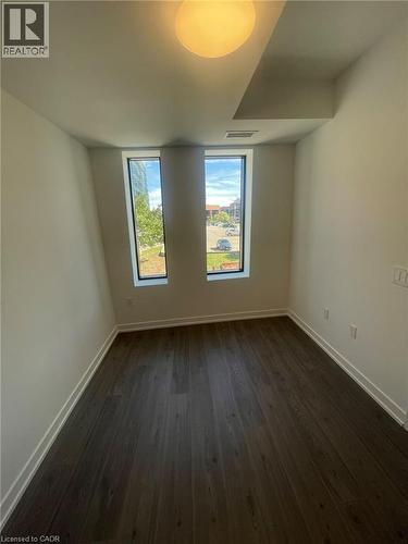 30 FRANCIS Street S Unit# 207 , Kitchener, Ontario N2G 2A1 4