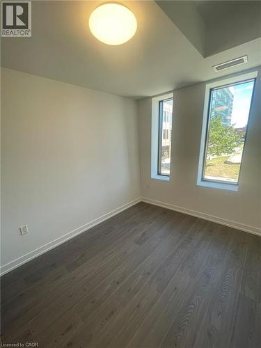 30 FRANCIS Street S Unit# 207 , Kitchener, Ontario N2G 2A1 5