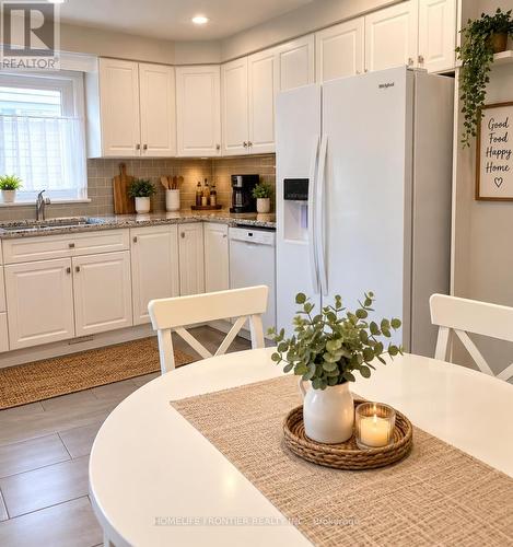 82 CHARNWOOD PLACE , Markham, Ontario L3T 5H3 2