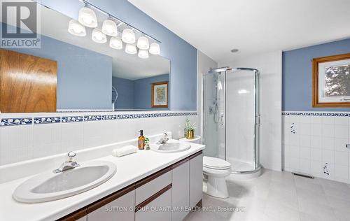 1896 Stoneybrook Court, Mississauga, ON 