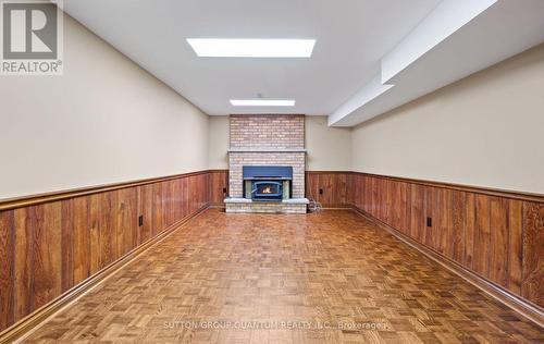 1896 Stoneybrook Court, Mississauga, ON 