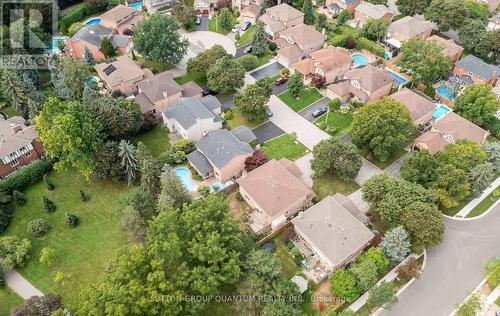 1896 Stoneybrook Court, Mississauga, ON 