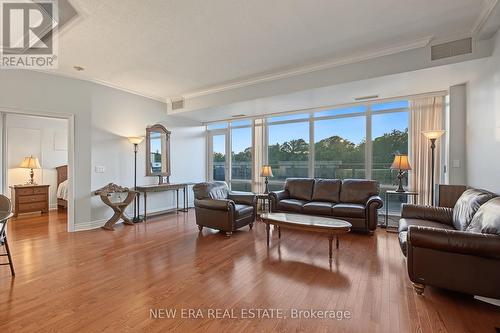 PH20 - 8201 ISLINGTON AVENUE  Vaughan, ON L4L 9S6