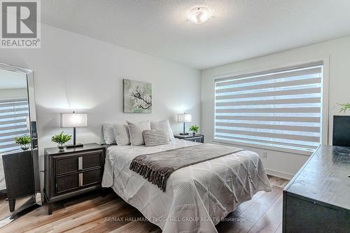 9 RED MAPLE LANE , Barrie, Ontario L9J 0N4 5