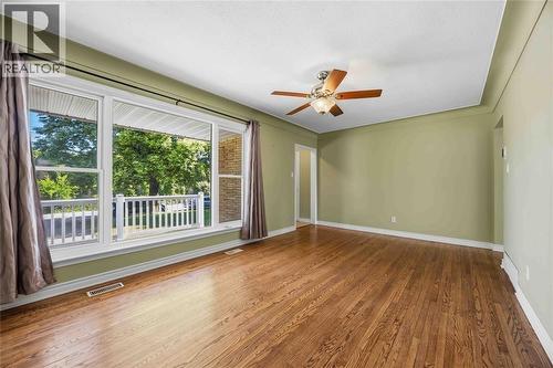 993 HIGHWAY DRIVE Unit# UPPER , Sarnia, Ontario N7S 1X4 4