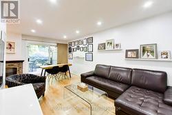 3 - 46 THREE VALLEYS DRIVE  Toronto, ON M3A 3B5