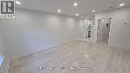 1U - 35 WELLINGTON STREET , Brantford, Ontario N3P 1S8 3