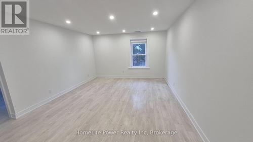 1U - 35 WELLINGTON STREET , Brantford, Ontario N3P 1S8 4