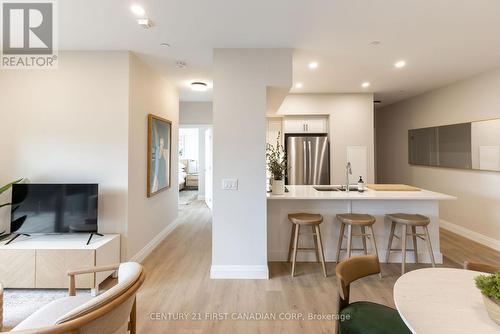 419 - 230 NORTH CENTRE ROAD , London North (North B), Ontario N5X 0P9 3