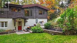 709 MACPHERSON DRIVE  East Ferris, ON P0H 1K0