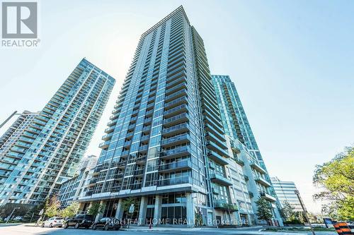 2802 - 223 WEBB DRIVE  Mississauga, ON L5B 0E8