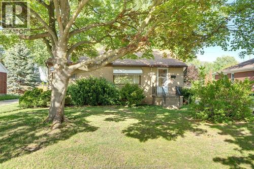 3256 DOMINION BOULEVARD , Windsor, Ontario N9E 2N5 3