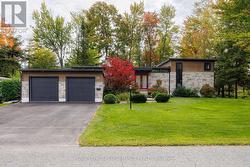 28 BURNBANK STREET  Ottawa, ON K2G 0H4