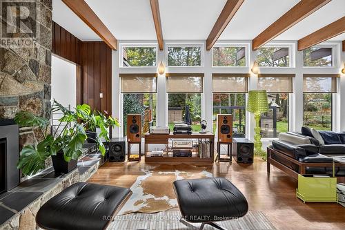 28 BURNBANK STREET , Ottawa, Ontario K2G 0H4 5