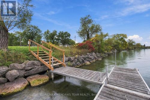 4069 NIAGARA RIVER PARKWAY , Fort Erie (Black Creek), Ontario L0S 1S0 4