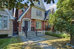 EGLINTON A - 3891 EGLINTON AVENUE W  Mississauga, ON L5M 7Z7