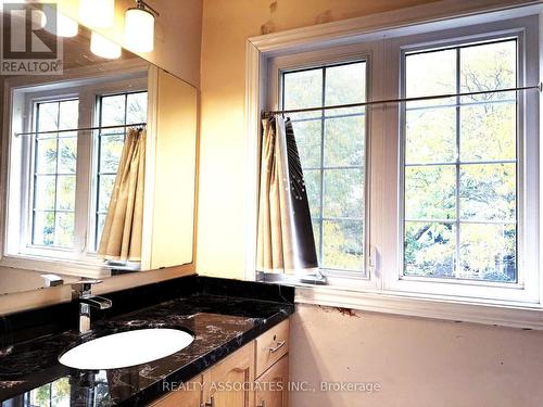 5577 Haddon Hall Road, Mississauga, ON 