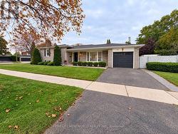 53 PEBBLEHILL SQUARE Toronto, ON M1S 2P8