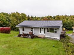 57 Bayview Drive  Whites Lake, NS B3T 1Z1