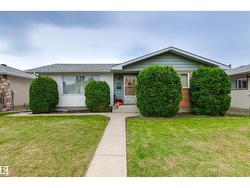 7211 140 AV NW Edmonton, AB T5C 2M6
