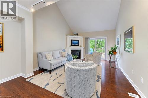 Living room with hardwood flooring - 222 Chestnut Hill Crescent, Kitchener, ON 