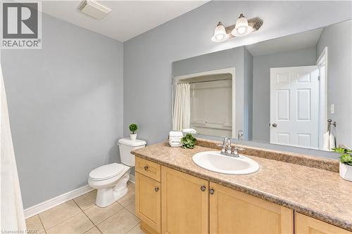Upper level 4 pc bathroom - 222 Chestnut Hill Crescent, Kitchener, ON 